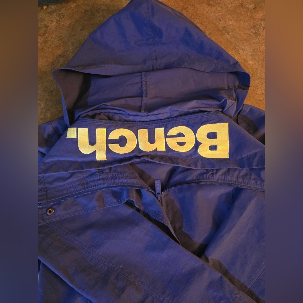 Woman’s Bench Windbreaker Blue/neon green M - Picture 3 of 4